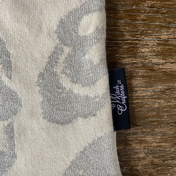 NWT Skull Pillow Cover 19” x 20” - Picture 4 of 6